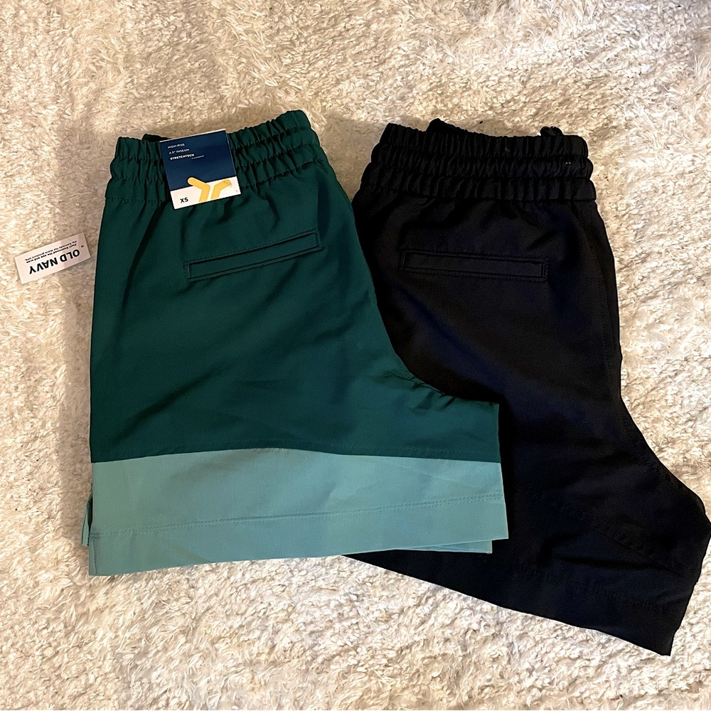 LOT 2-pairs Old Navy High-Waisted StretchTech Water-Repellent Shorts